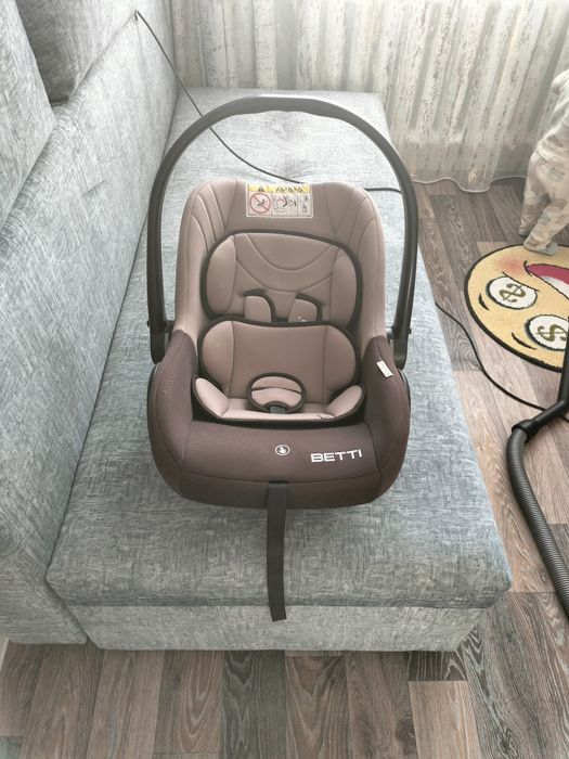 Автокресло от 0 до 12 мес