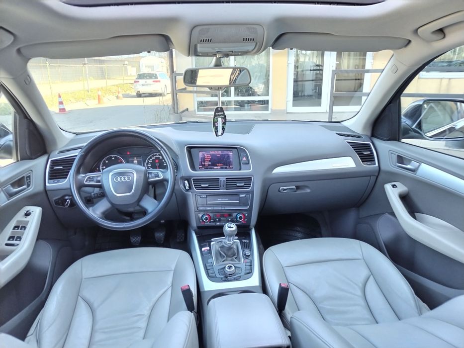 Audi Q5/AN 2011/2 LITRI Diesel 170CP /EURO 5 /TRACȚIUNE 4*4