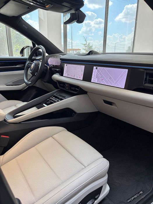 Porsche Macan 2025-02 | 408HP | Virtual | 2 X Navi | Pano | Bose | 26.000Km