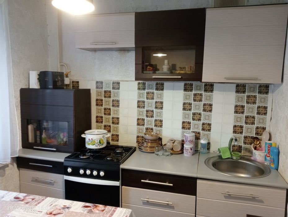 Продам квартиру 2 комн квартиру 2/4