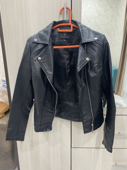 Женское пальто одежда куртки