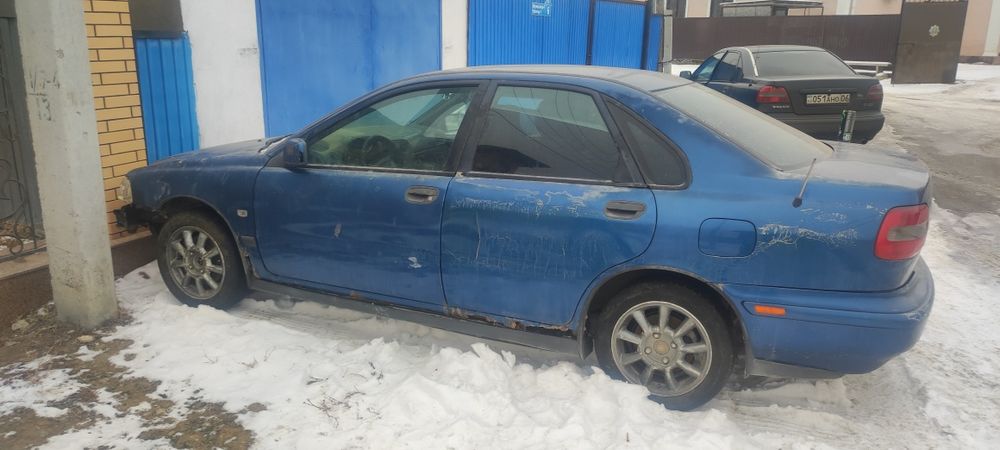 Volvo S 40 на разбор