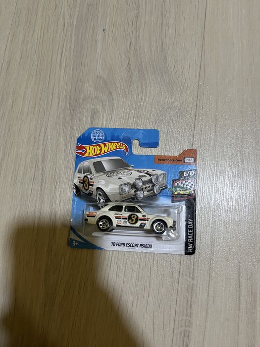 Hotwheels колички nissan bugatti Honda Civic Si Porsche Dodge AUdi BMW