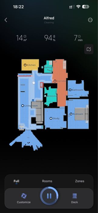 Roborock Q8 Max - apirator si mop