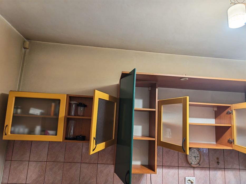 Mobilier Bucatarie, masa bucatarie si 2 scaune