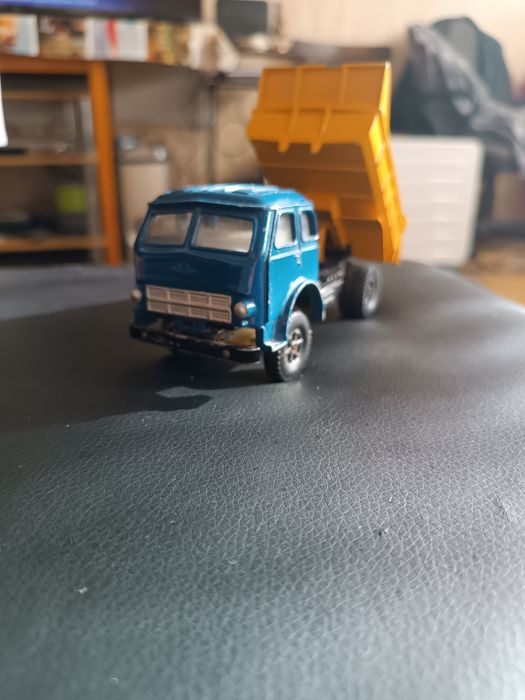 Камиони МАЗ от метал