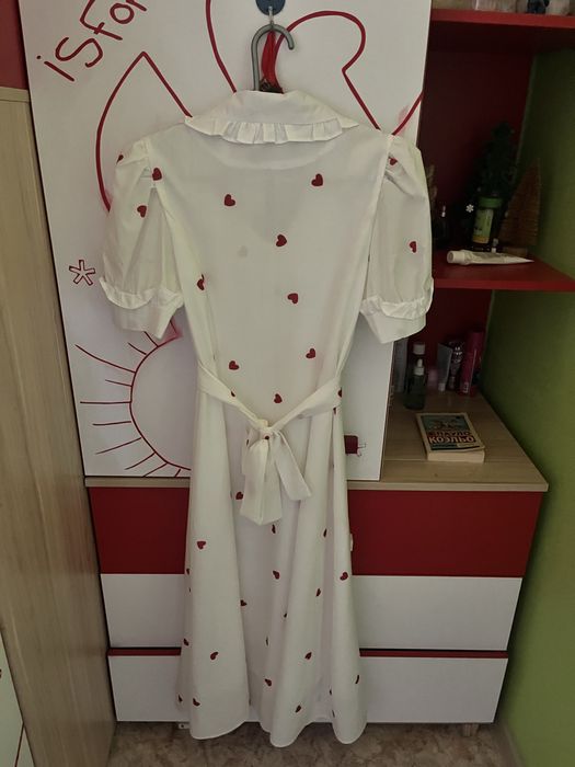 Женское платье в идеальном состоянии