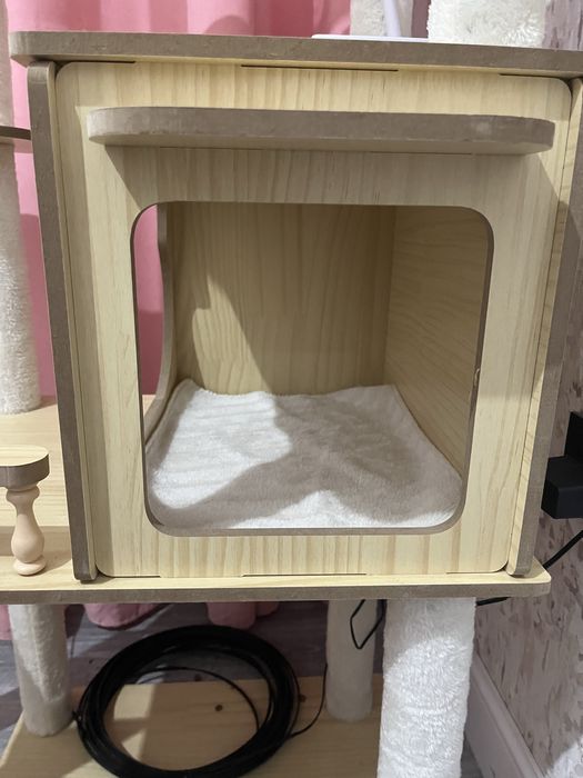Кошачий домик в классном состоянии