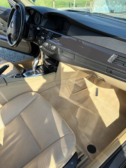 BMW Seria 5, 520D (E60)