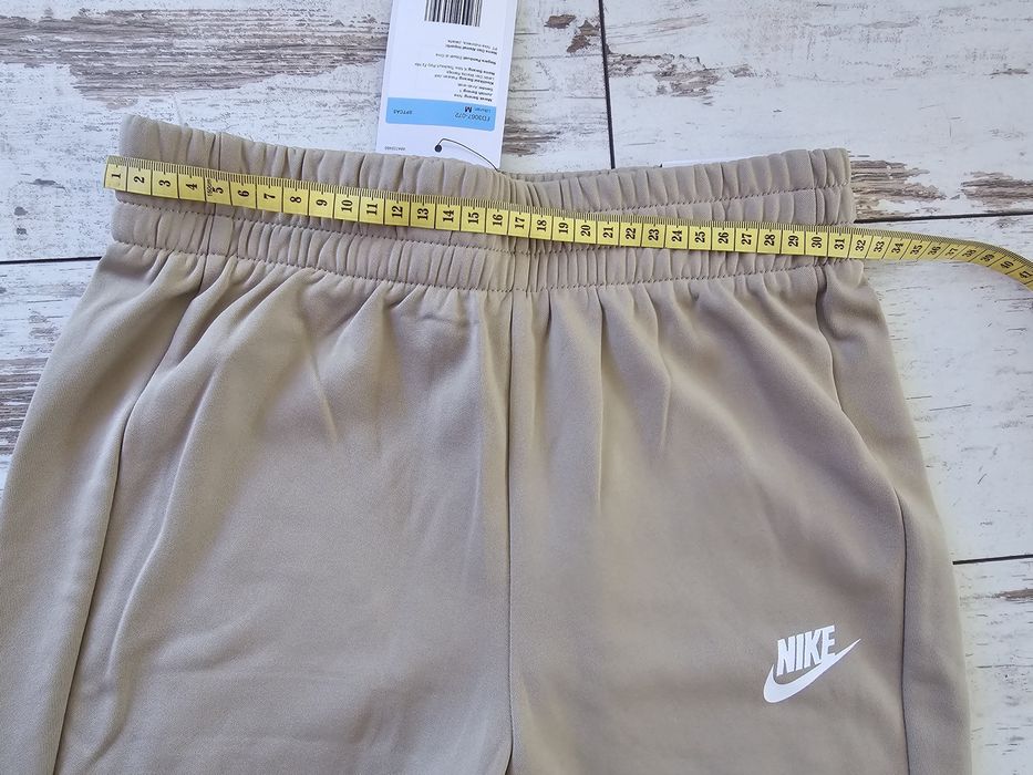 Нов детски анцунг Nike