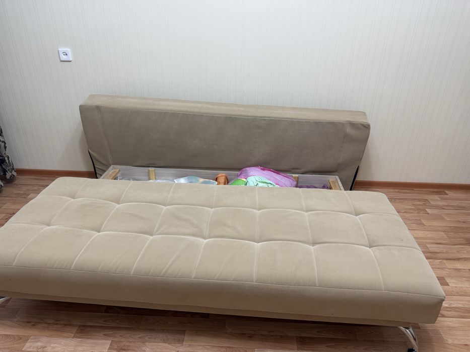 Срочно продам диван - тахта