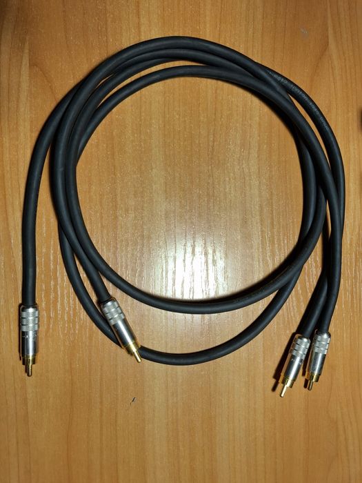 Cabluri audio RCA premium Belden 8412 / Switchcraft 3502AAU