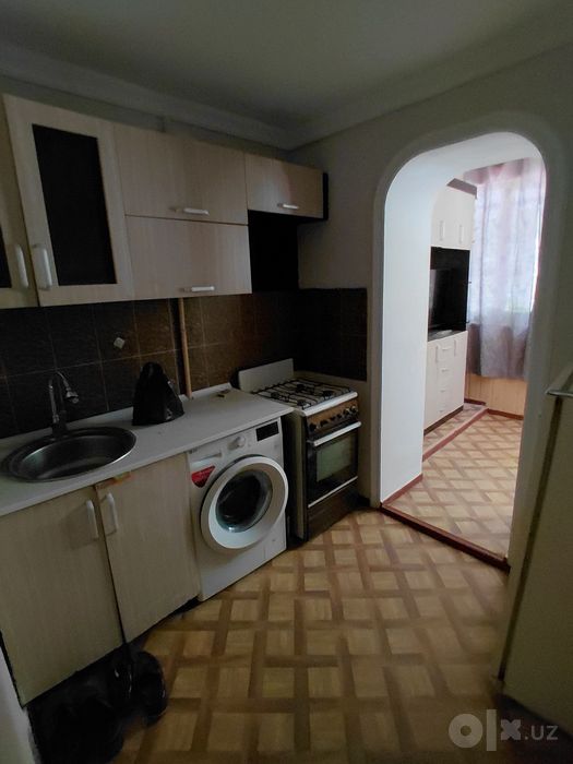 Продам 2 ком квартиру  на 2 этаже в кирпичного доме