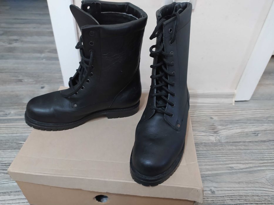 Зимни дамски боти