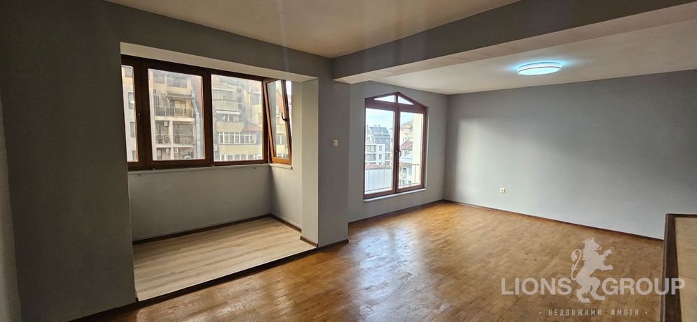 Продава се Двустаен апартамент в Варна, Зимно кино Тракия - 64 кв.м за 1036 €/кв.м - Снимка #2