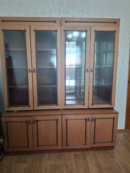 Дивае и шкаф продажа