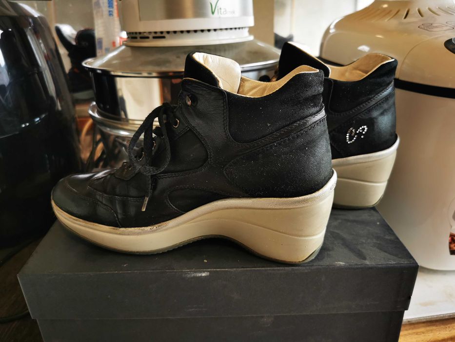 Дамски обувки Cesare Paciotti