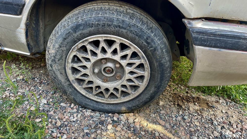 Продам Мазда 626 2.2 4WD