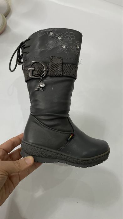 Вся обувь с деффектами