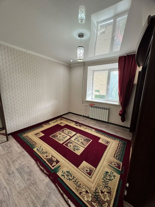 Продам 2 ком.квартиру на 8мкр