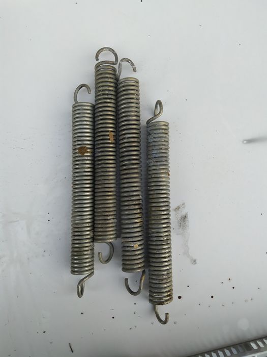 Пружины на двери