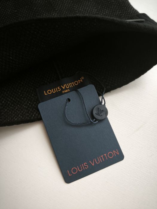 Caciula Louis Vuitton