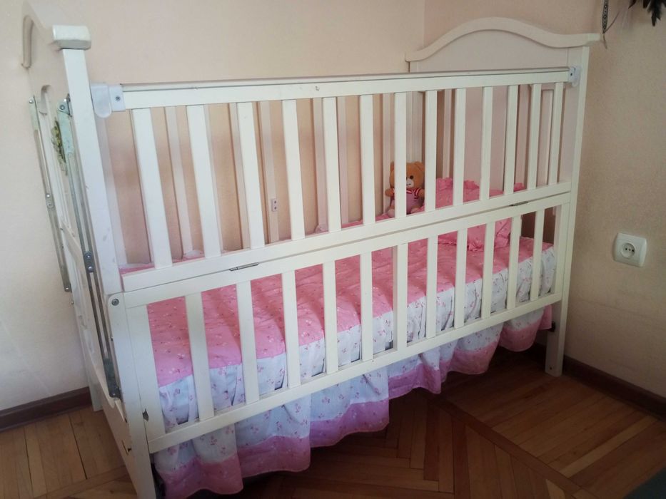 Кроватка с люлькой