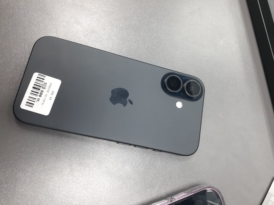 Iphone 16 128gb/93%