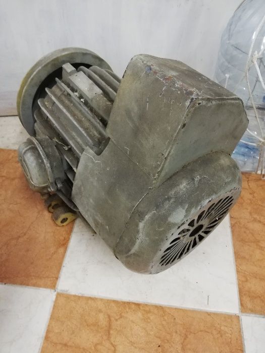 Електродвигател - 100 евро