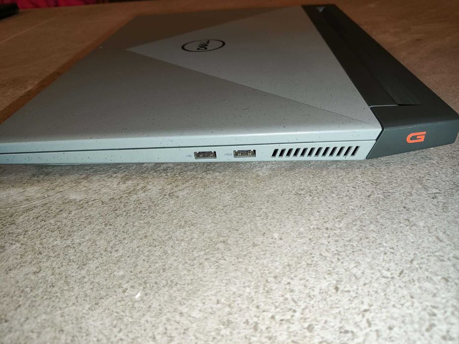 Гейминг лаптоп Dell G15 Ryzen 7 5800H 24GB