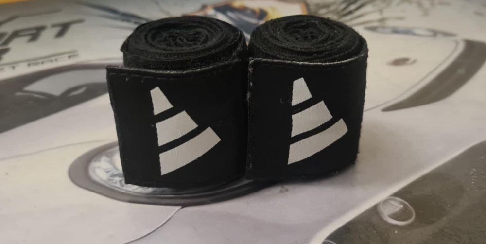 Mănuși de Box Adidas !