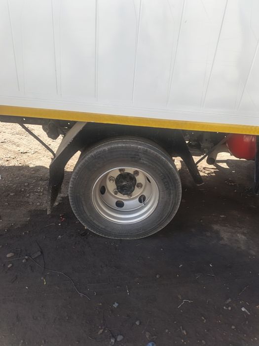 Isuzu 10 ton mator uzb variant