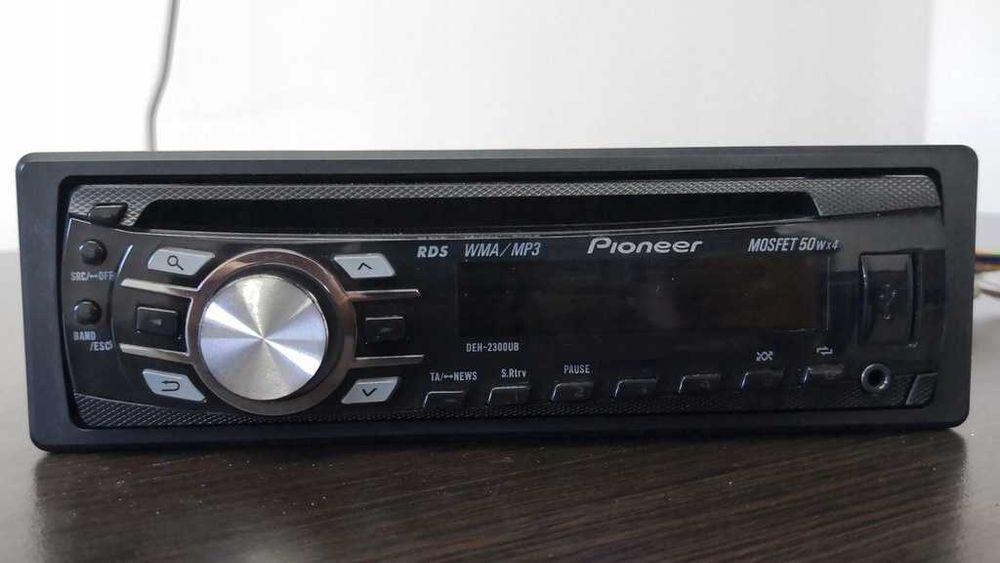 Pioneer DEH-2300UB CD плейър/тунер