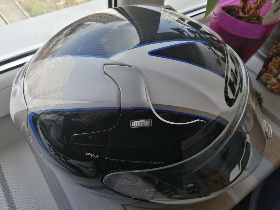 Vând două cască motor puțin folosite