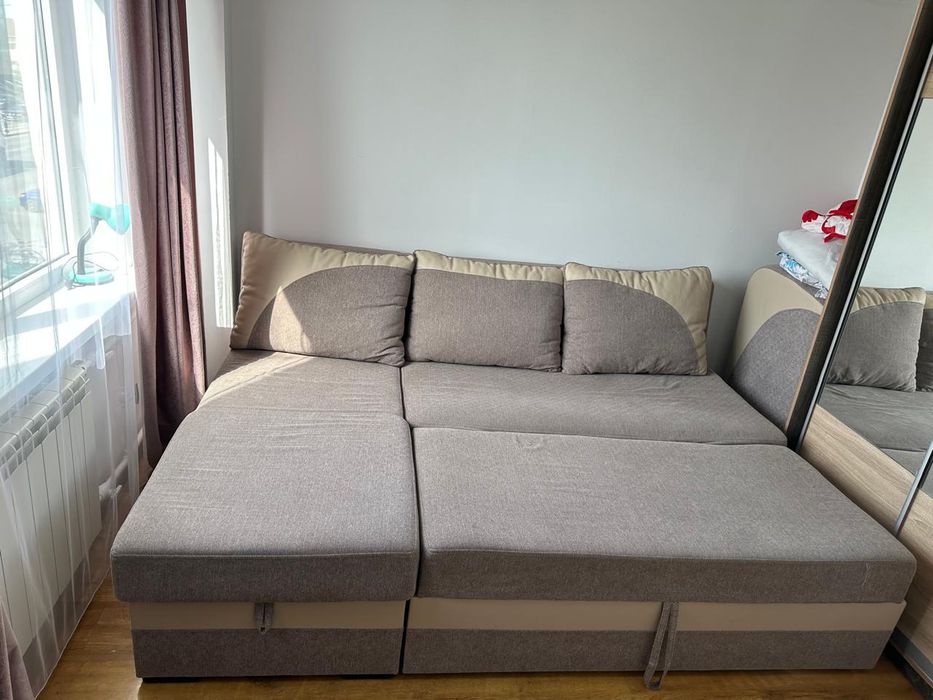 Диван в хорошем состоянии