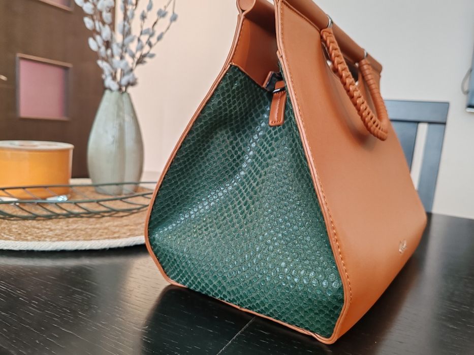 Дамска чанта Axel - нова