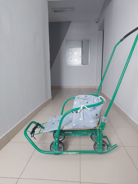 Продам      санки