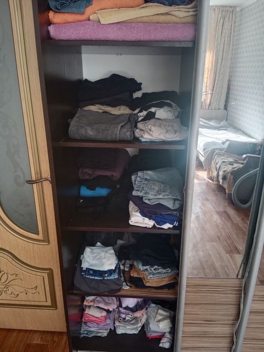 Продам шкаф для одежды