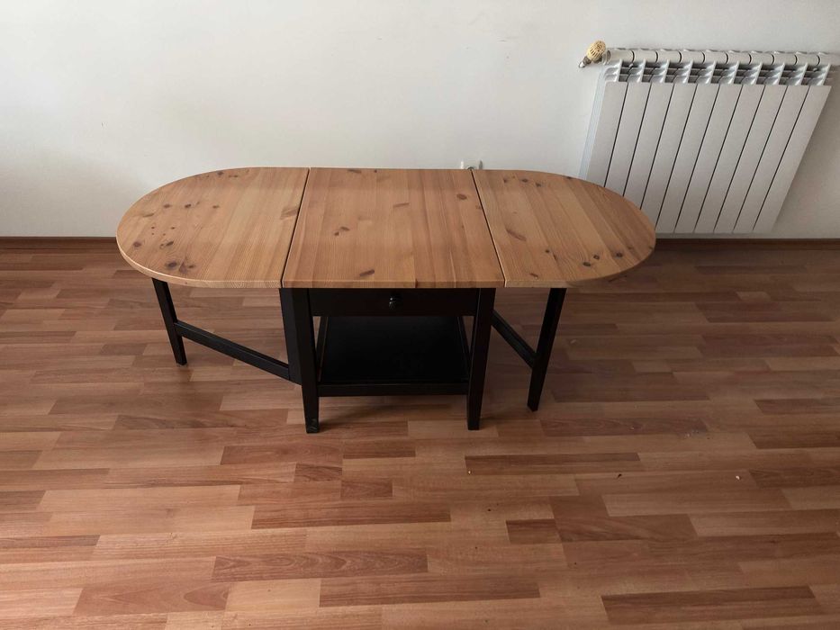 Холна маса от желязо и масивно дърво – сгъваема