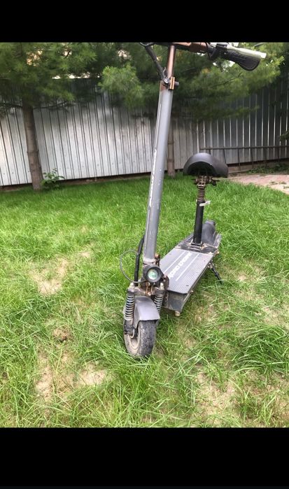 Продам электро самокат