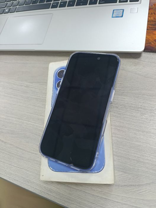 iPhone 16 Aquamarine 98% battery