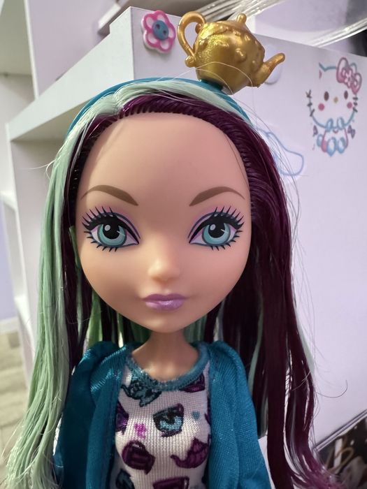 Продам куклу Ever Afrer High