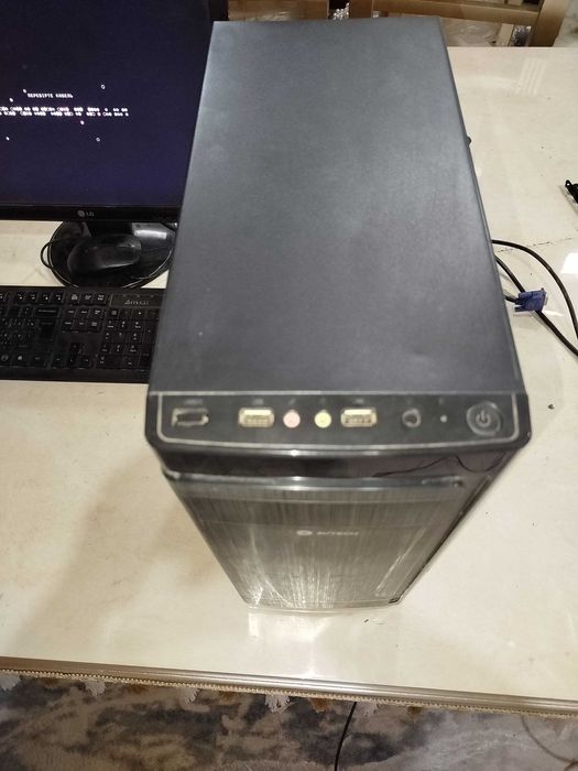 Office va o'yin uchun tayyor komplekt