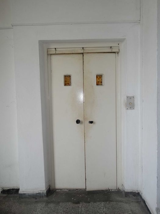 Продава се Офис в Велико Търново, Промишлена зона - Запад - 300 кв.м за 600 €/кв.м - Снимка #12