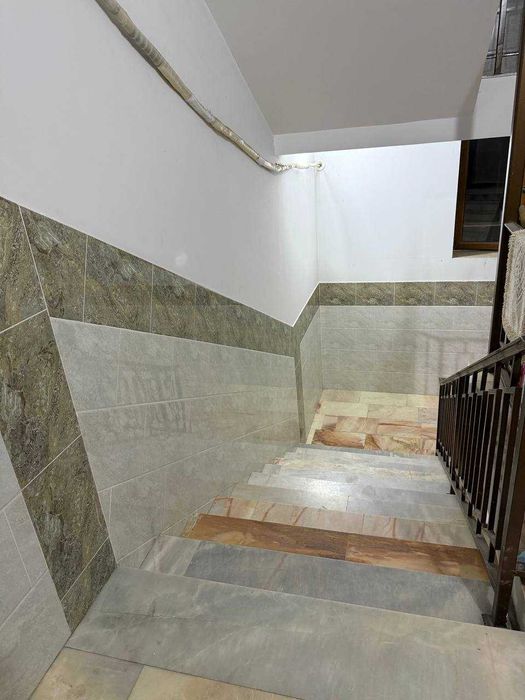 4 хонали квартира ижарага берилади / Сдаётся 4-комнатная квартира