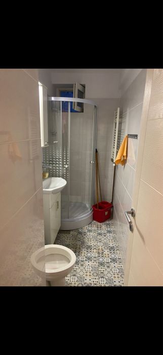 Inchiriez apartament 2 camere decomandat