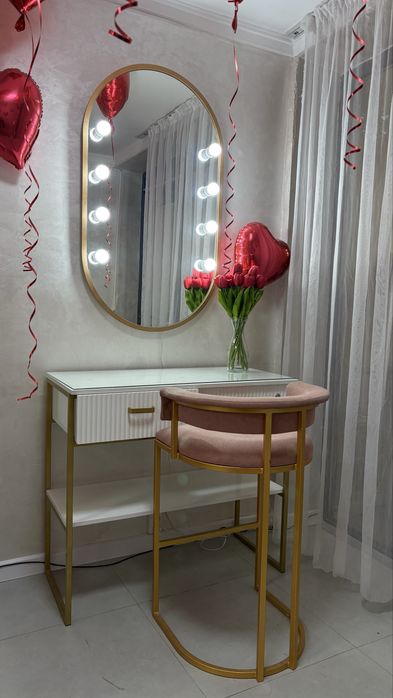 макияжный столик комплект