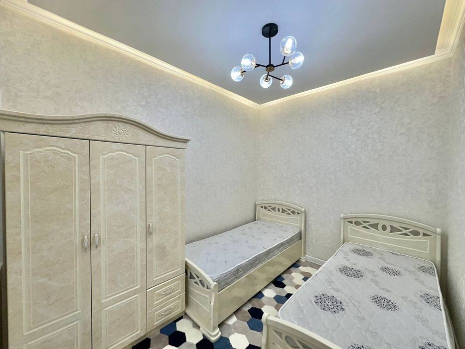 Сдаётся 3х комнатная квартира на 2м этаже, удобствами, Шота Руставели