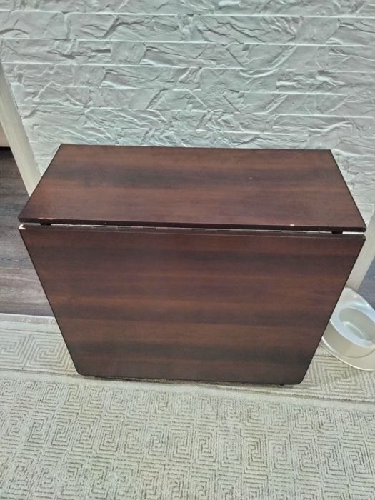 Продам бу стол книжка