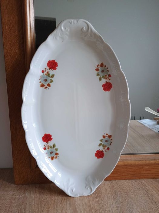 Platou de servire portelan Romanesc floral Arpo Curtea de Arges